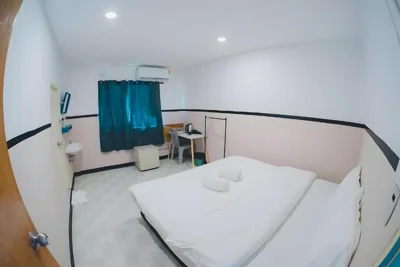 Queen Studio — Mitr Inn Phuket Old Town -มิตร อินน์ ภูเก็ตโอลทาวน์